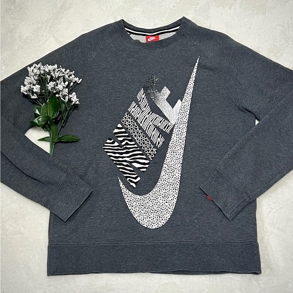 Nike Terry Cloth Big “Swoosh” Mixed Print Crewneck Top - Medium - Picture 1 of 9